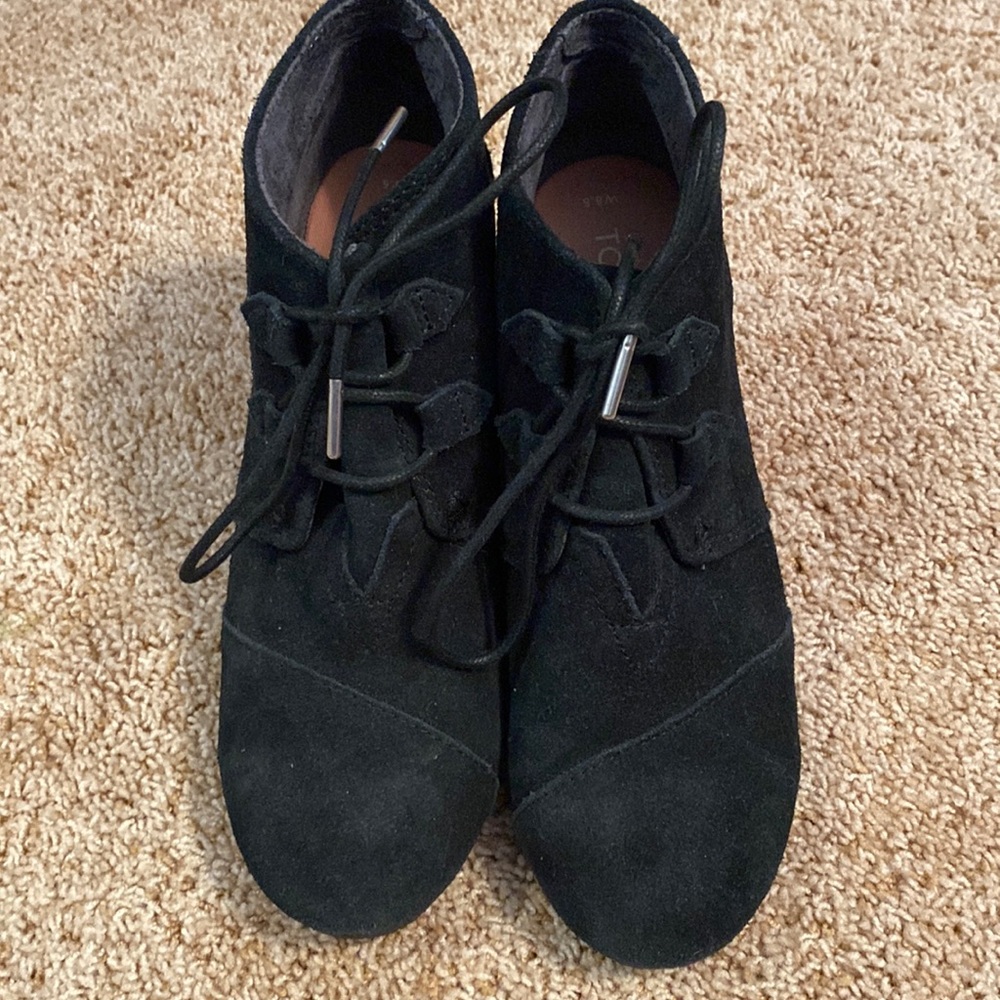 Toms Black Ankle Wedge Booties